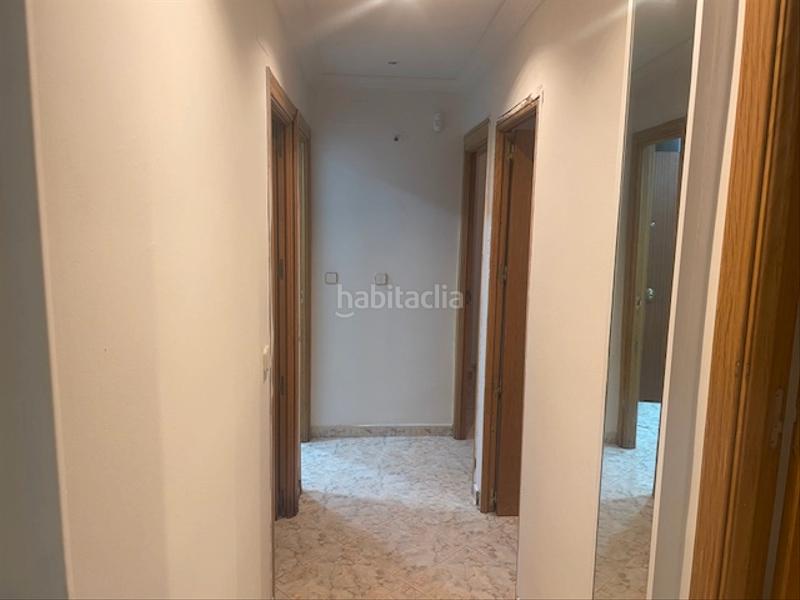 Foto d8782fdd-bf32-43a5-ac0e-96229dde03bd. Appartamento in Los Rosales Madrid