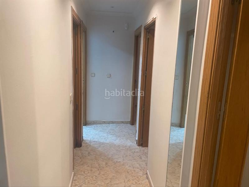 Foto 5917afc2-012a-406f-ae6a-f4b1a22699da. Etagenwohnung in Los Rosales Madrid