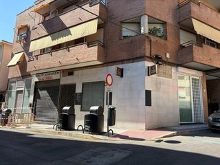 Local Comercial  Calle de isaac peral
