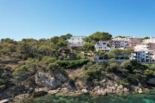 Xalet a Magaluf. Impresionante villa de estilo mediterraneo con acceso directo al