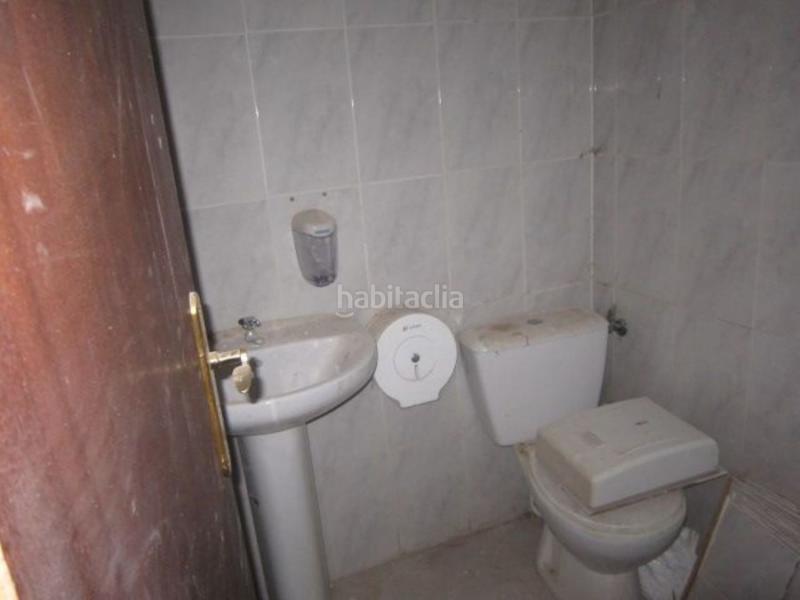 Foto 36154213-4529-42b6-aaed-f18ff7242f60. Local comercial a La Roqueta Valencia