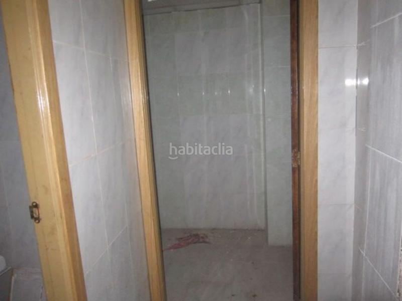 Foto 7259c861-50c3-490e-a4e9-cf90fa8c65eb. Local comercial a La Roqueta Valencia