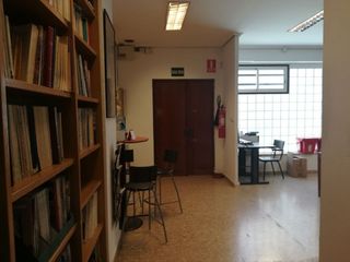 Business premise in Barrio de Campanar