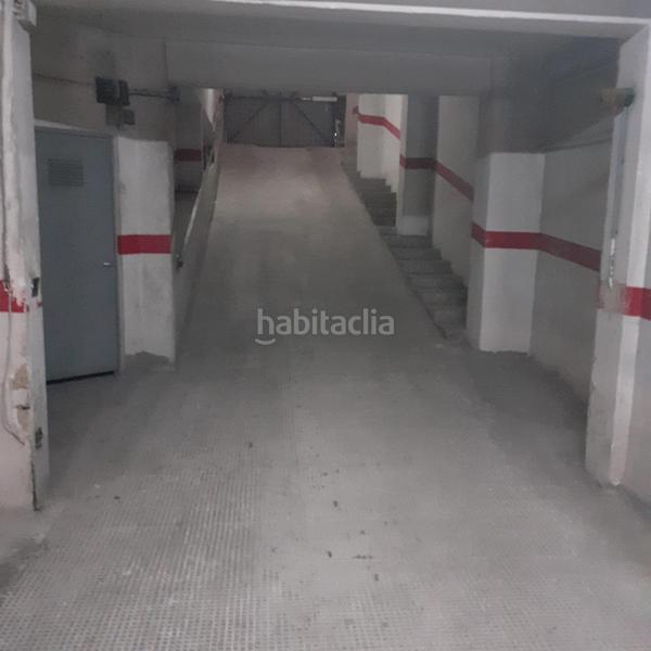 Foto 2eaea2f1-3f55-4a1b-8b14-c916bc7fb1c6. Parking voiture dans Barrio de Patraix Valencia