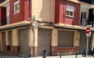 Lloguer Local Comercial a Quart de Poblet. Local en venta o alquiler..con muchas posibilidades de negocio