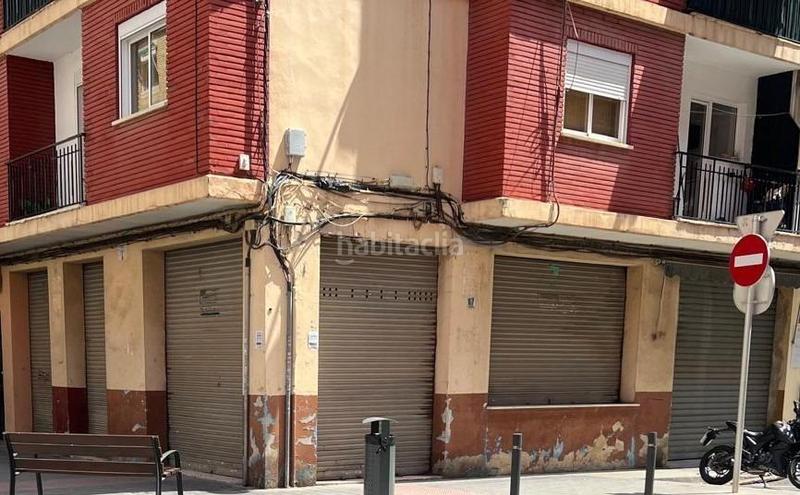 Foto 9230dc89-cc2c-4013-bc40-600558dcf1f7. Alquiler local comercial local en venta o alquiler..con muchas posibilidades de negocio en Quart de Poblet