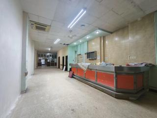 Lloguer Local Comercial  Calle del dibujante manuel gago. Local comercial junto plaza de patraixvarios tipos de negocios