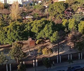 Appartement à Barrio de Patraix. Vistas al parque