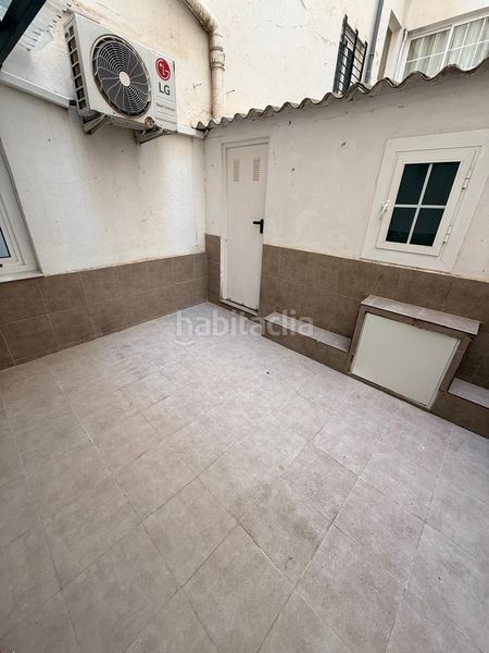 Foto f4e87e33-a9cc-43f0-80a1-5eee203624e8. Pis a Barrio de Patraix Valencia