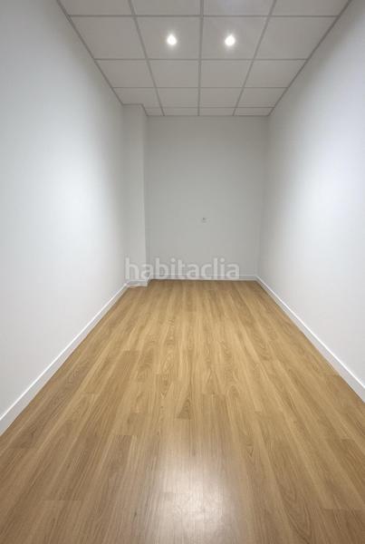 Foto c5a0a05d-dca9-4a1b-ab7b-3f33a983ef30. Local comercial  en venta, ubicado en pleno campanar..con inquilino en Valencia