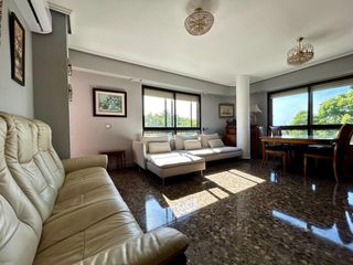 Flat in Vara de Quart. Amplio y luminoso piso en patraix, valencia  ideal para familias