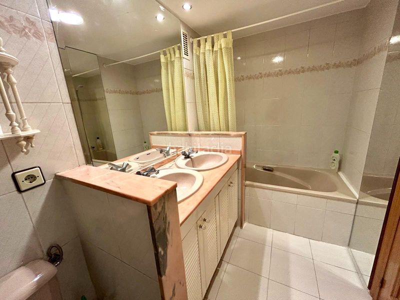 Piso amplio y luminoso piso en patraix, ideal para familias en Valencia - Imagen 6