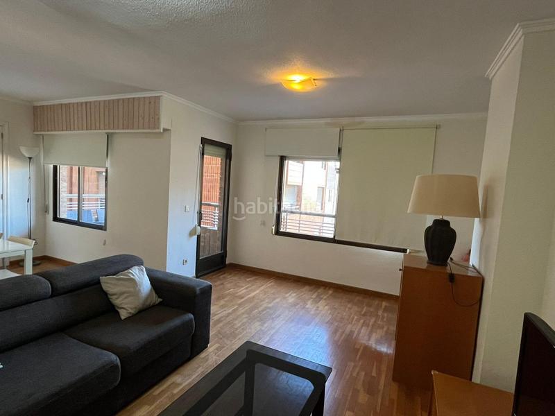 Foto a5b10845-d9d5-4b9e-b074-8f11935d9ad4. Miete etagenwohnung in Mestalla Valencia
