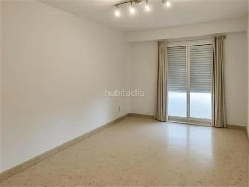 Foto ab788e72-9b36-4644-908f-fcd15b076d4e. Etagenwohnung in Russafa Valencia