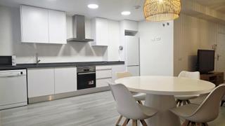 Appartement à Zona Avenida al Vedat. Piso nuevo en el corazón del casco antiguo de torrent