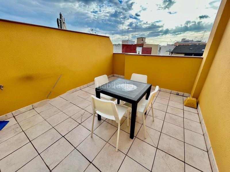 Foto 47f842e2-8ac2-4f75-a97d-0896d81255d5. Alquiler piso atico duplex amueblado y con electrodomesticos en alquiler ..zona en pleno patraix en Valencia