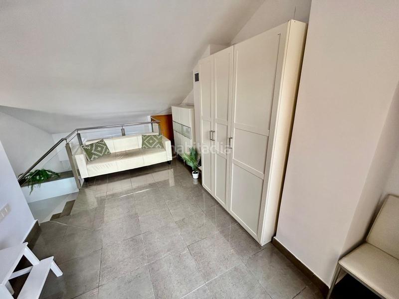 Foto 5fb96152-d8f0-4d59-b827-9c3d158418c3. Alquiler piso atico duplex amueblado y con electrodomesticos en alquiler ..zona en pleno patraix en Valencia