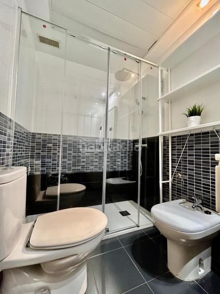 Foto 9f92fa43-864f-4d03-ace2-cbc69104f857. Rent flat with heating parking pool in Barrio de Patraix Valencia