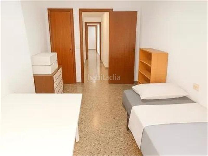 Foto 226a53dd-8a84-4178-9503-ed817fbc968c. Pis a Mestalla Valencia