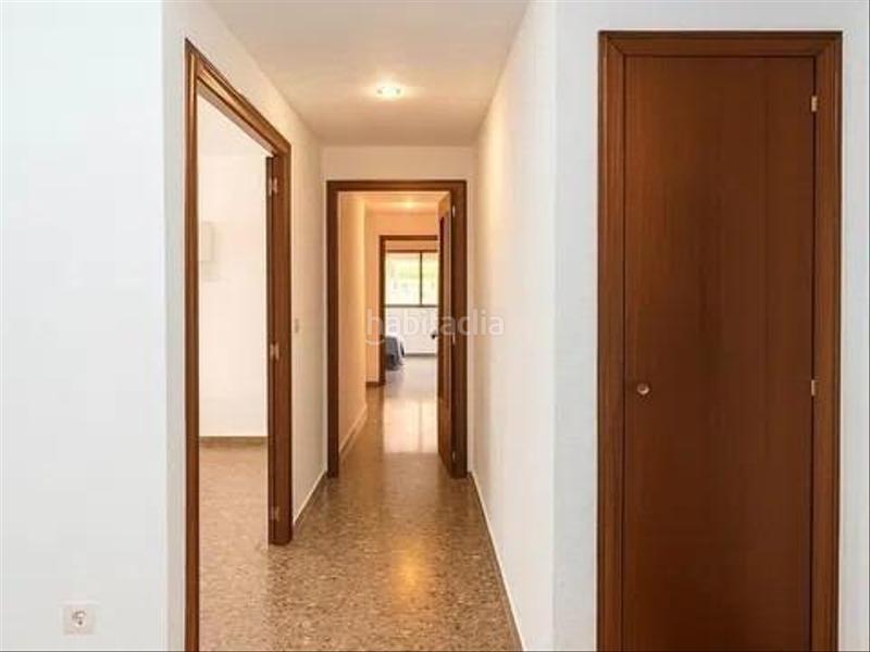 Foto bf41c660-7e95-41ae-b3ee-ed392f4ec5e1. Pis a Mestalla Valencia