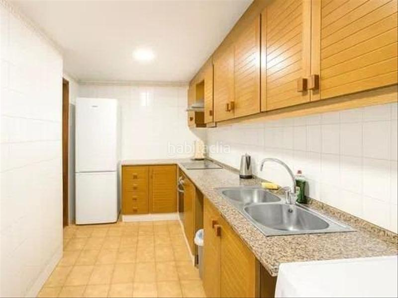 Foto d29ae41e-811a-4c62-8d6b-657a28d1177b. Pis a Mestalla Valencia