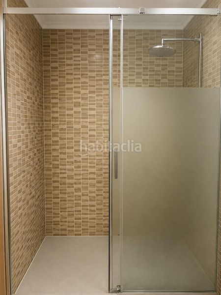 Foto c4c118dd-26c5-4514-9cda-2236d8c5b1c0. Pis a Barrio de Campanar Valencia