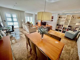 Etagenwohnung en Barrio de Patraix. Impresionante vivienda reformada de dise�o en pleno patraix de c
