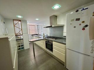 Etagenwohnung en Nou Moles. Amplio y moderno piso reformado en nou moles con plaza de garaje