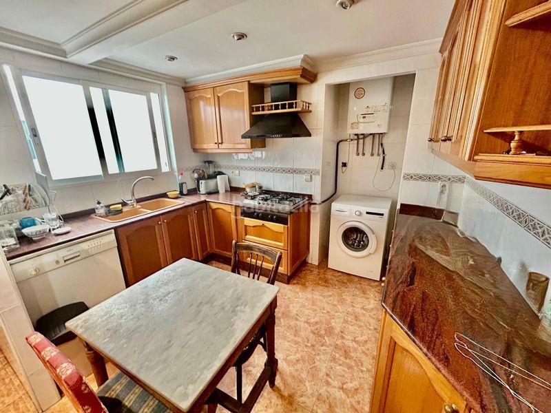 Foto 02c2866c-7368-4d36-ae0d-5fe812f815bb. Pis amb aparcament a Exposició Valencia