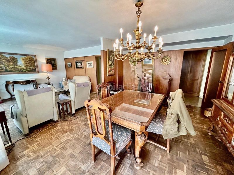 Foto 4709f0e6-f811-4e09-a7b7-b944f7c6e26f. Pis amb aparcament a Exposició Valencia