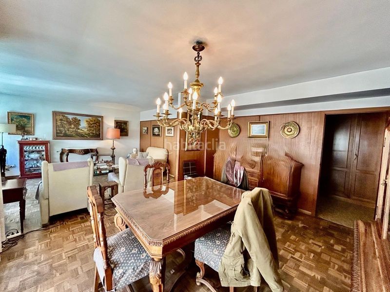 Foto a914c03f-1c47-4372-9842-62d2362c0d3f. Pis amb aparcament a Exposició Valencia