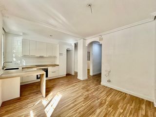 Planta baja en Barrio de Patraix. Amplia planta baja en patraix, valencia ideal para familias