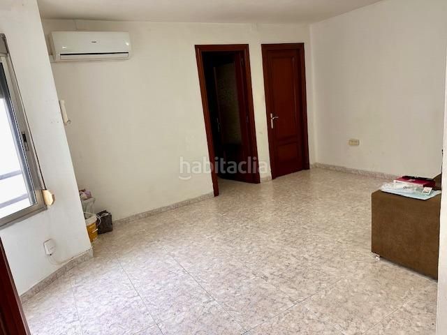 Piso atencion vivienda para entrar a vivir en abastos con ascensor!! en Valencia - Imagen 5