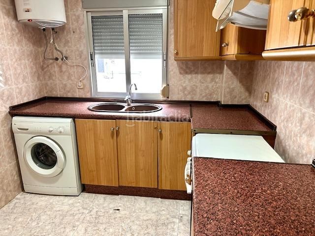 Piso atencion vivienda para entrar a vivir en abastos con ascensor!! en Valencia