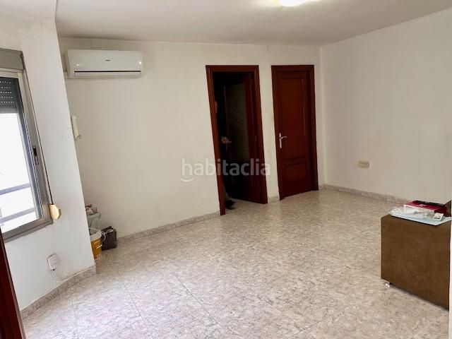 Piso atencion vivienda para entrar a vivir en abastos con ascensor!! en Valencia - Imagen 6