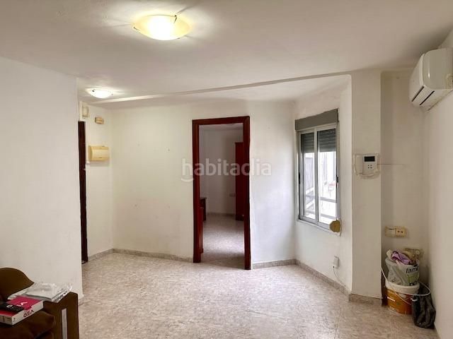 Piso atencion vivienda para entrar a vivir en abastos con ascensor!! en Valencia - Imagen 7