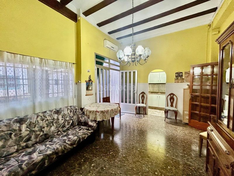 Foto 3304487f-cfc2-4b37-9f59-57758decb42a. Casa a Albal
