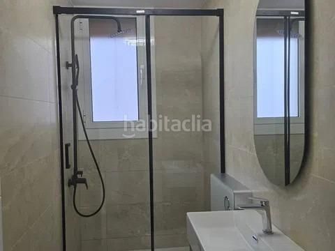 Foto 7771f857-0fbe-431d-b7da-cbb87e4fc7eb. Pis a La Torre Valencia