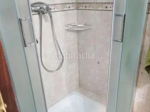 Foto f174c0a9-21e5-45ae-9a33-0713eaa80c4f. Pis a La Fontsanta Valencia