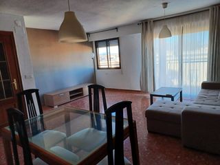 Flat in La Fontsanta. Excepcional vivienda exterior en venta con plaza de garaje inclu