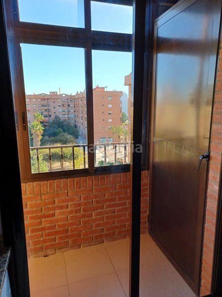 Foto ef649f6e-fd3f-4916-97a6-c4ff80ab69a9. Pis amb aparcament a La Fontsanta Valencia