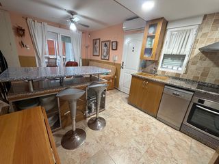 Casa adossada a Oliva Playa. Acogedora vivienda unifamiliar pareada a pocos metros de la play
