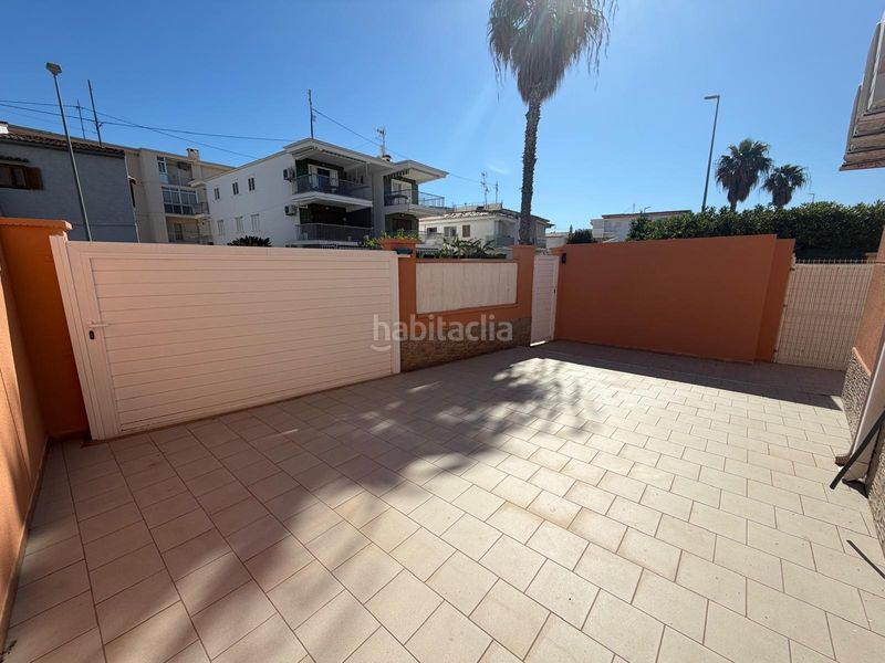 Foto 987194f3-7884-4527-a0f4-5b10b2128206. Casa adossada amb calefacció aparcament a Oliva playa Oliva
