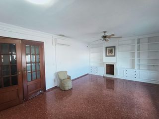 Etagenwohnung en Barrio de Patraix