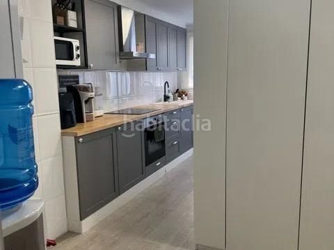 Foto e985be8b-9adb-4b63-838d-189f56a71c59. Pis amb calefacció aparcament a Barrio Benicalap Valencia