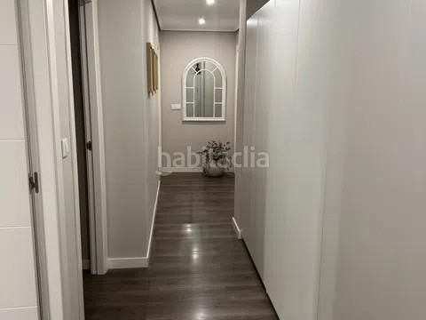 Foto fbce9c09-7a95-47e6-b40e-52024b881b71. Pis amb calefacció aparcament a Barrio Benicalap Valencia