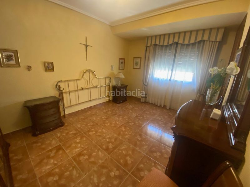 Foto c8234c60-2049-40b1-8cbf-a58919f0b4f7. Pis a Mont Olivet Valencia