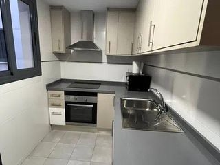 Zweistöckige Wohnung in Zona Cantereria