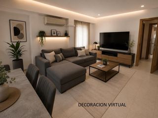 Etagenwohnung en Avenida de la Paz. Vivienda para entrar totalmente exterior..muy luminosa