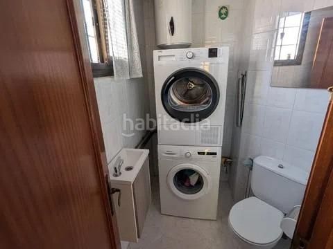 Foto f8d4c2ea-744c-4aff-9a78-a8de0ed88c33. Àtic a Nou Moles Valencia